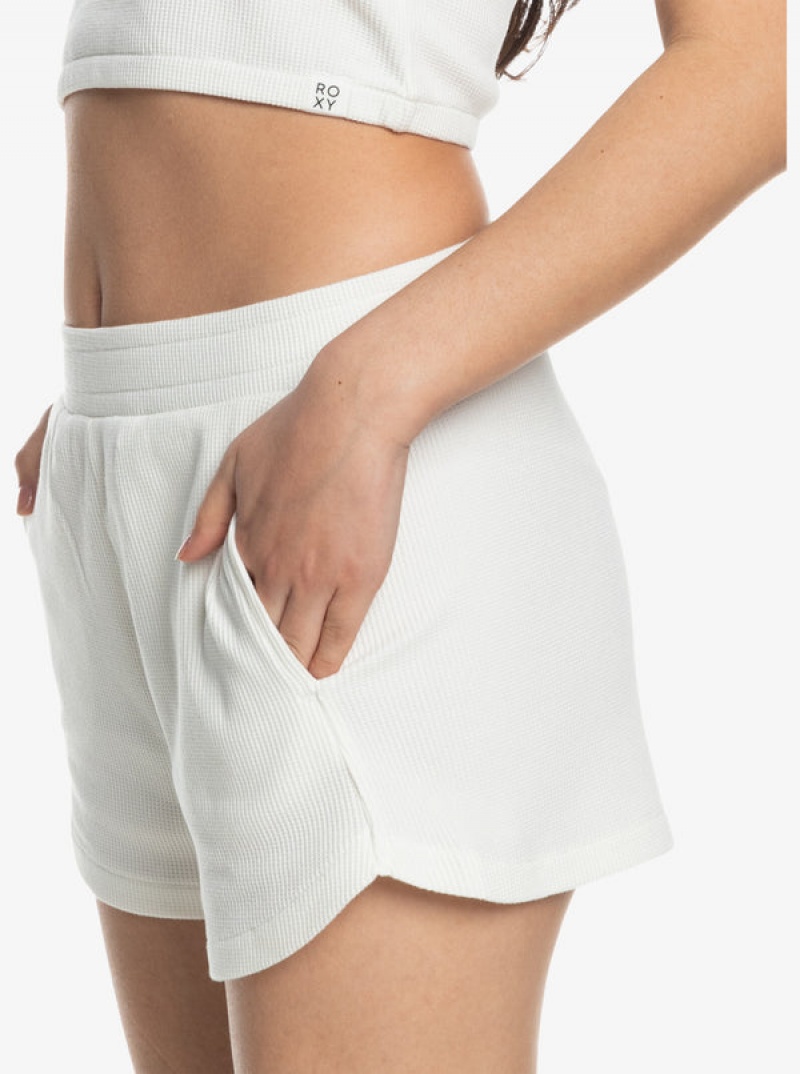 Roxy Contrast Focus Shorts | 07168-CWNT